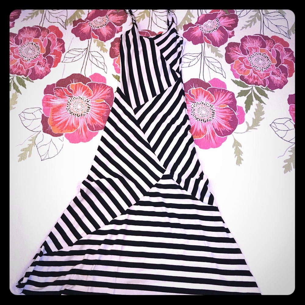 Blue and white Maxi Dress 🌼